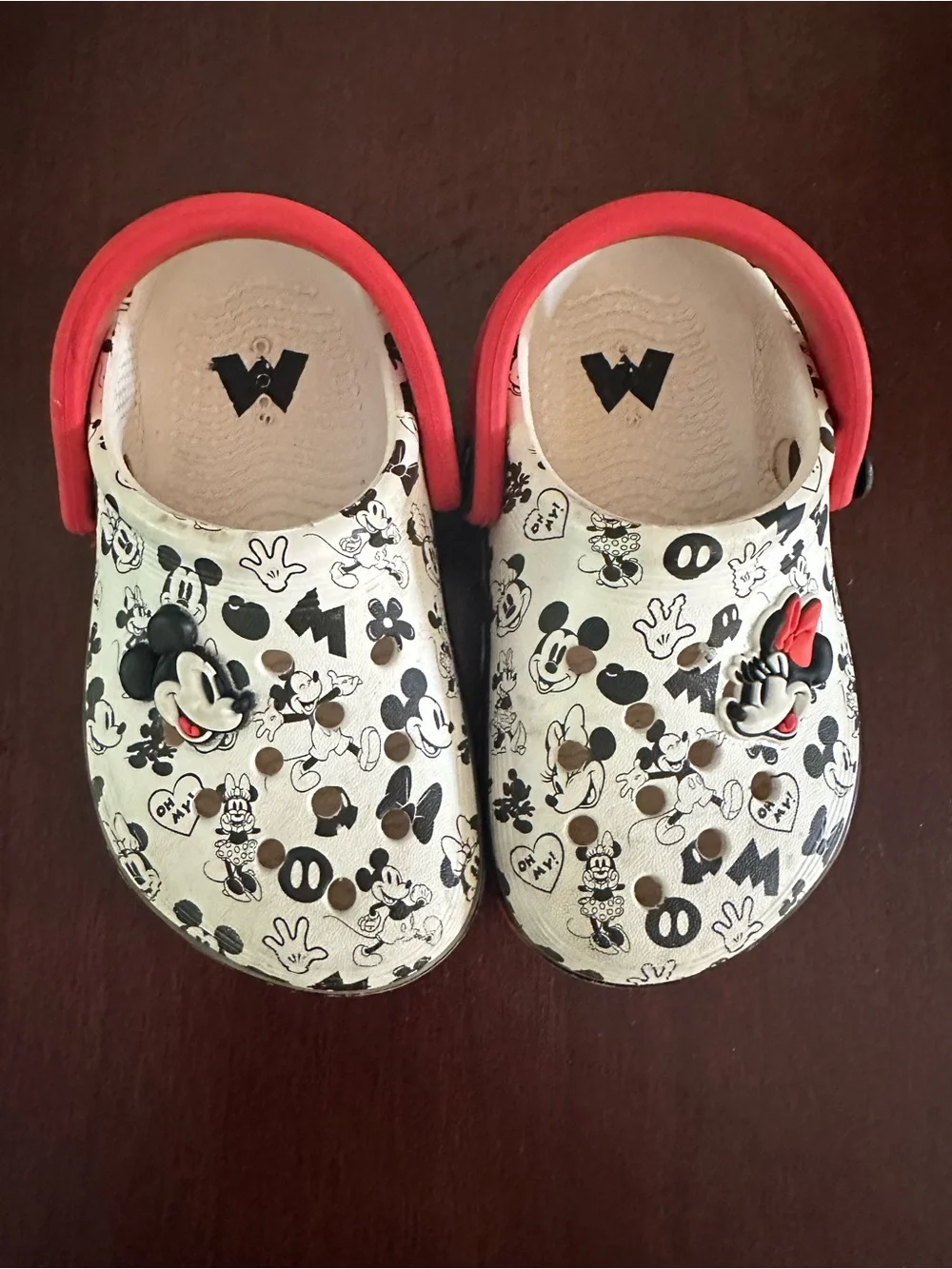 Crocs toddler size 7 Minnie Mouse Kids Clog Shoes